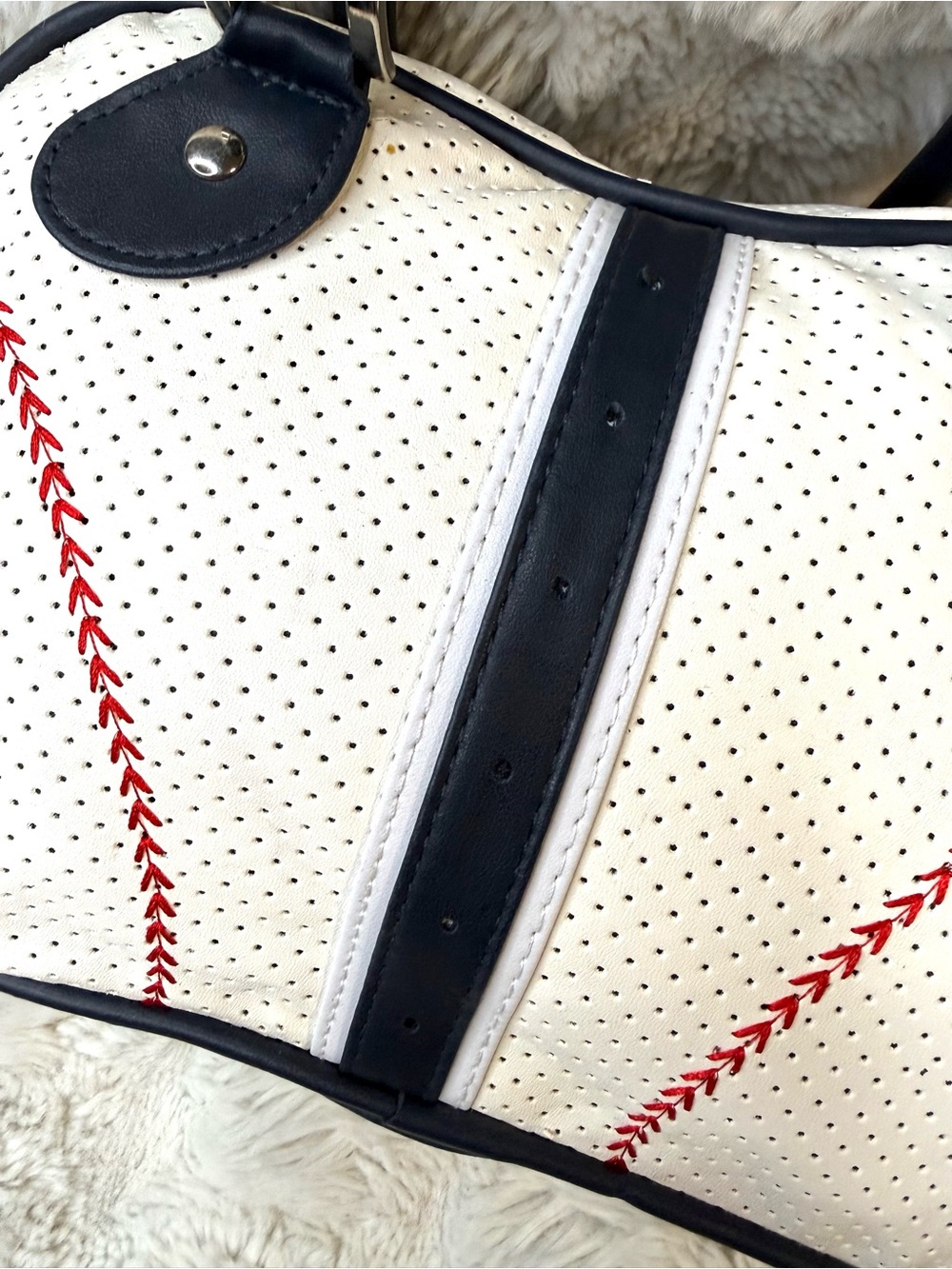 New York Yankees White & Navy Baseball Satchel Bag - Picture 6 of 13